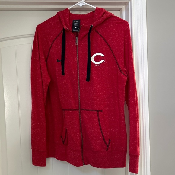 Nike Women’s Cincinnati Reds Full Zip Hoodie. - Picture 1 of 2